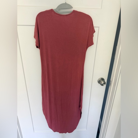 Jolie Dusty Rose Maxi T-Shirt Dress V-Neck Side Slit Made in USA Midi Dress - Picture 5 of 9